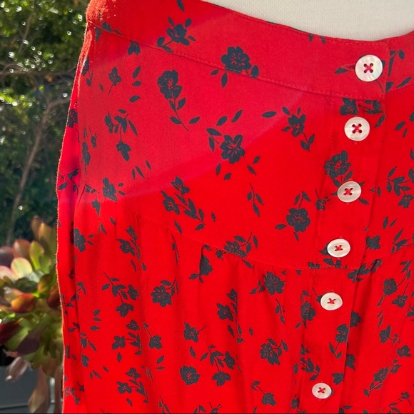 LEON & HARPER Button Front Floral Print Red Mini Skirt A Line Size Small - Picture 2 of 8
